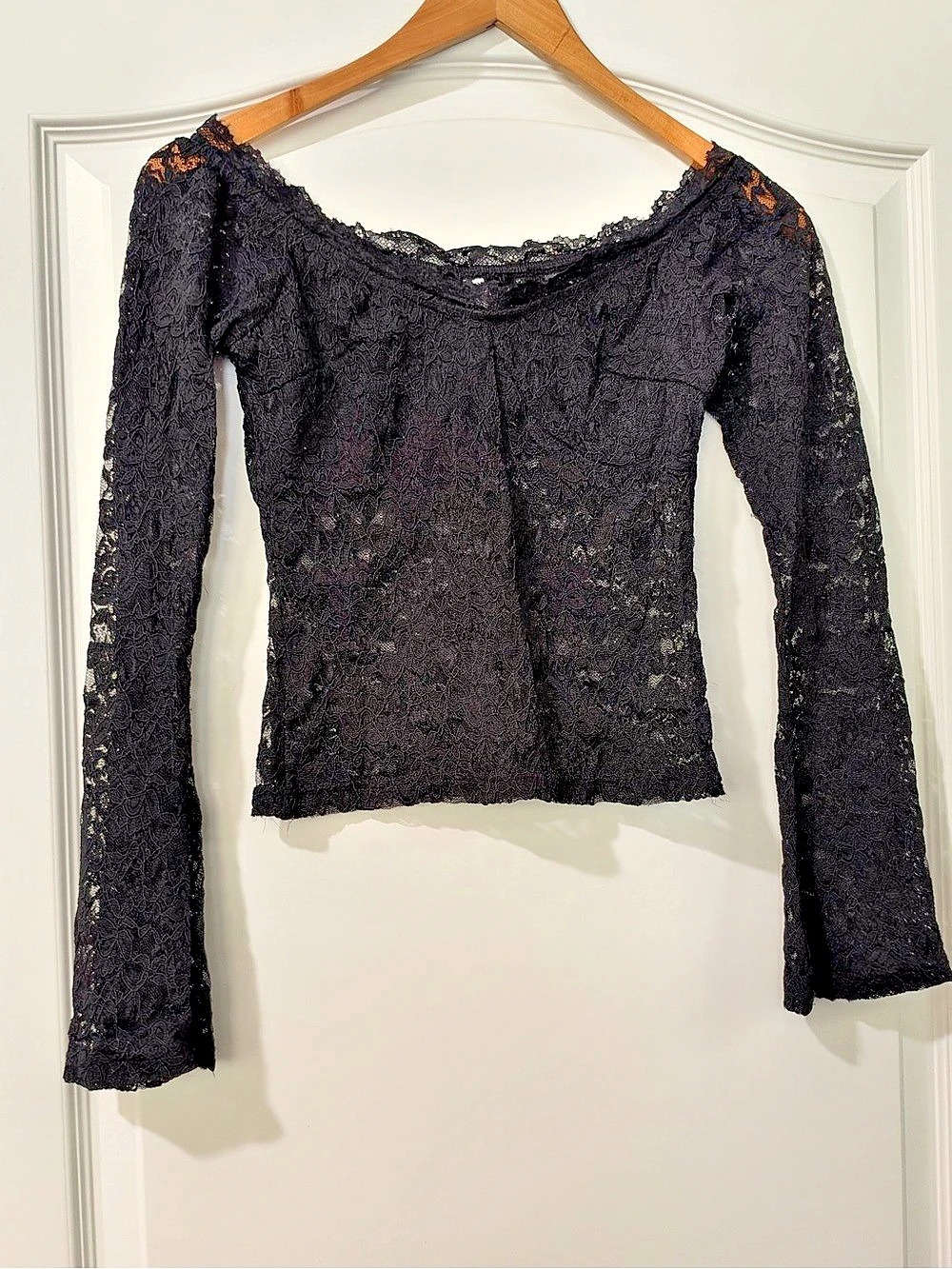 Black Lace Long Sleeve Top